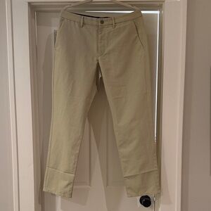 Bonobos Performance Link Pants Khaki Heather in Athletic Fit